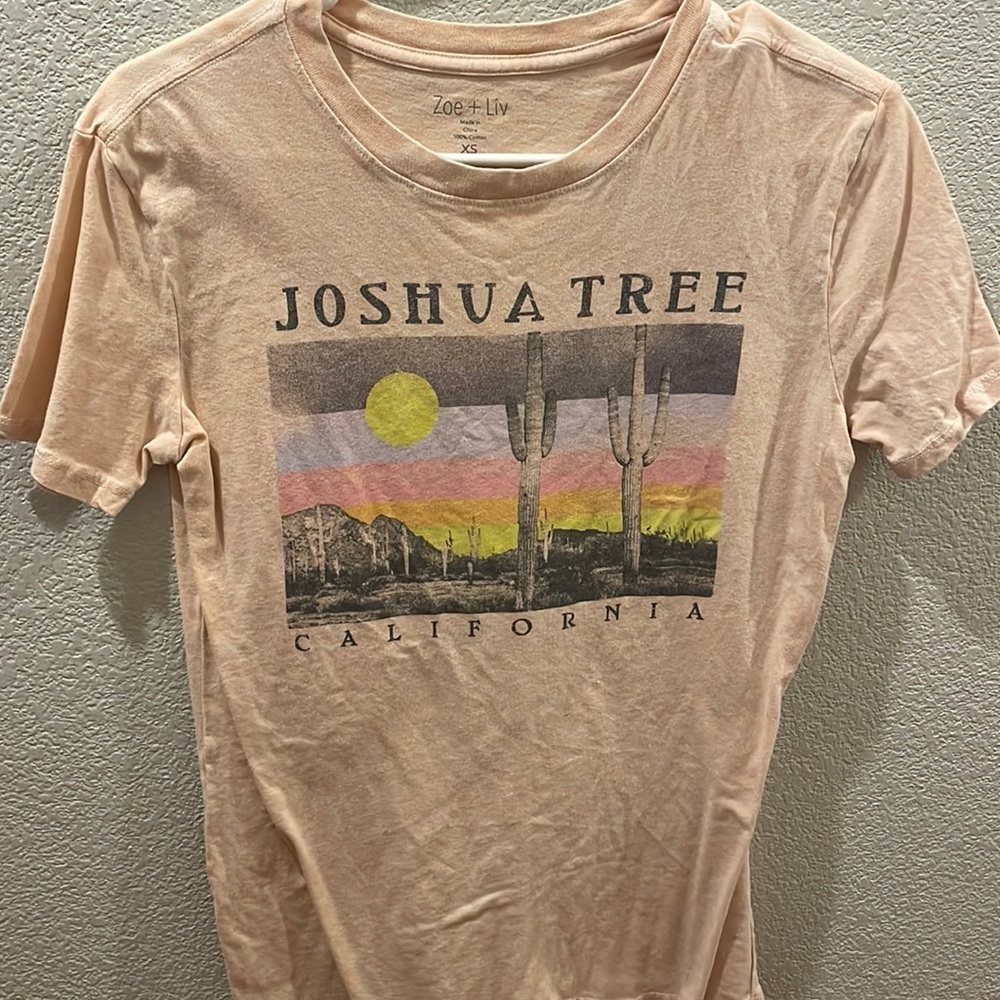 Joshua Tree Graphic Tshirt